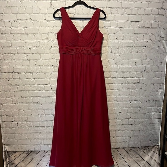CHRISTINA Wu Dress Size 10 Color Red Claret Pleated - Picture 2 of 15